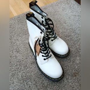 NWT Doc Dr. Martens white combat boots